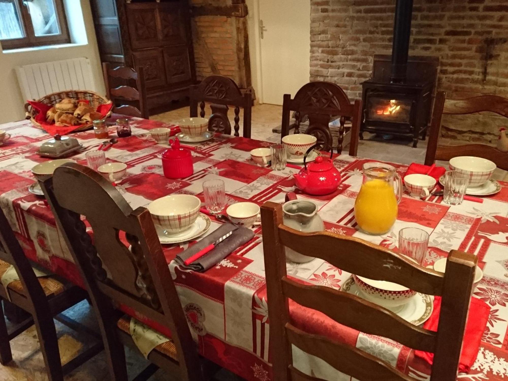 A La Poularde B&B Curciat-Dongalon Eksteriør billede