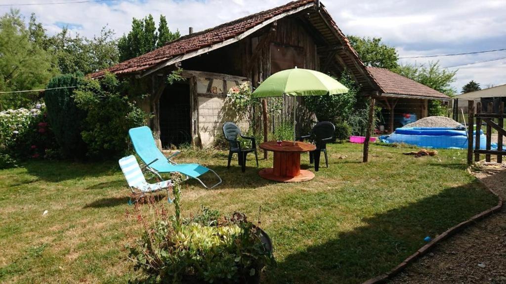 A La Poularde B&B Curciat-Dongalon Værelse billede